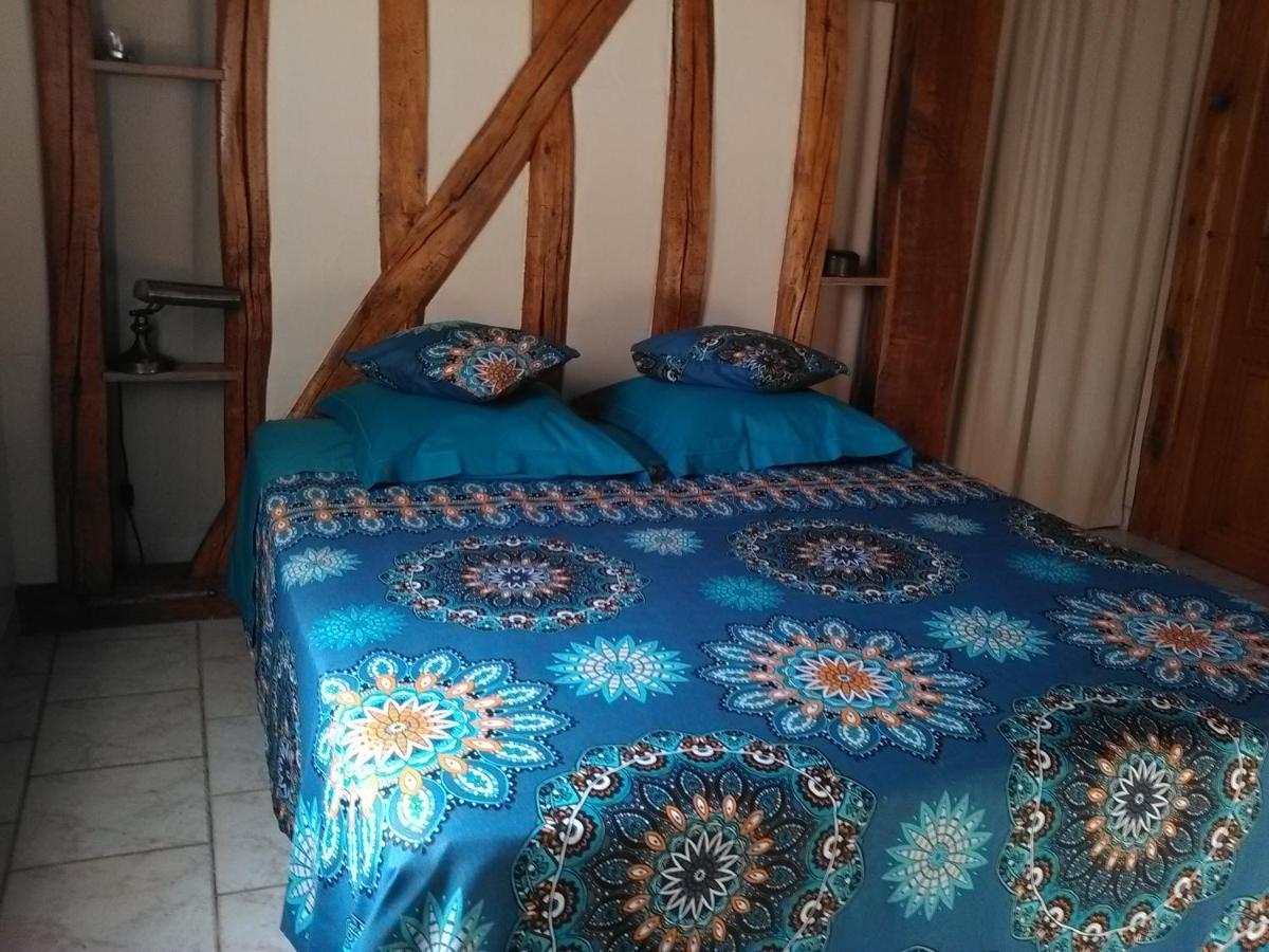 Chambre D'Hotes Des P'Tits Bonheurs Dosches Kültér fotó