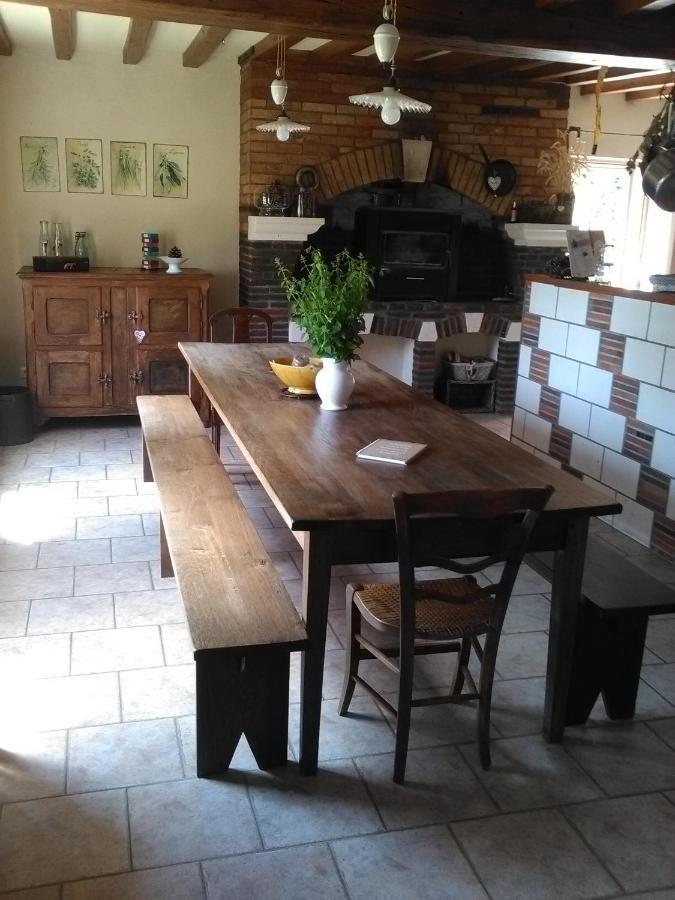 Chambre D'Hotes Des P'Tits Bonheurs Dosches Kültér fotó